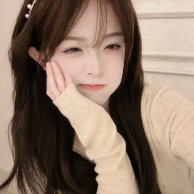 敦君与女朋友